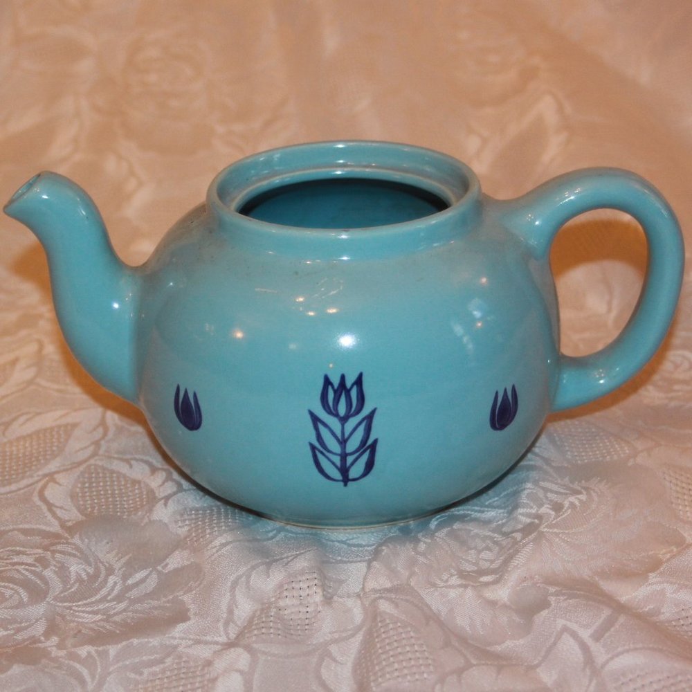 Vintage Blue Cronin Tulip Teapot - No Lid